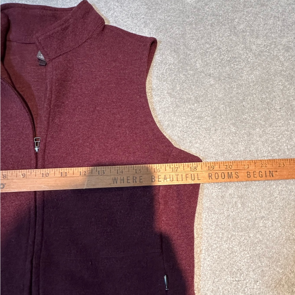 Women’s Ibex Merino Wool Full Zip Vest Burgundy sz M - Picture 5 of 5